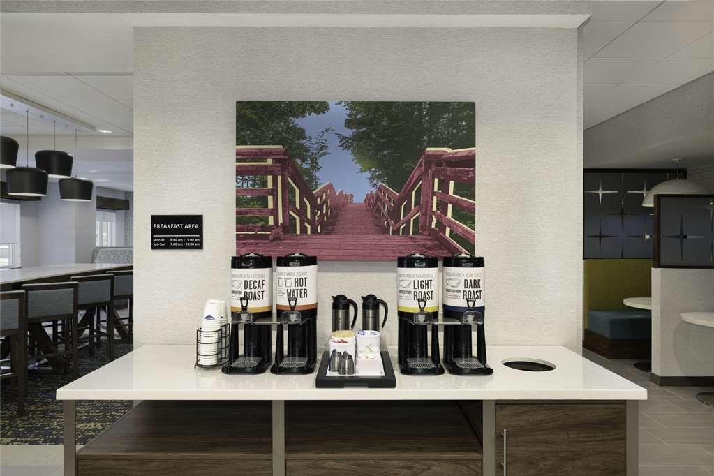 Hampton Inn Midland, On Restoran fotoğraf